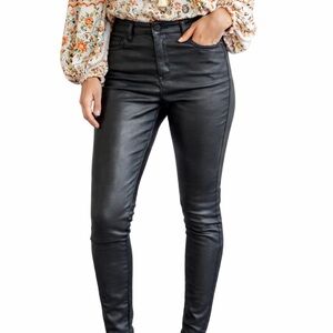 *Black faux leather pants. Size Youth L